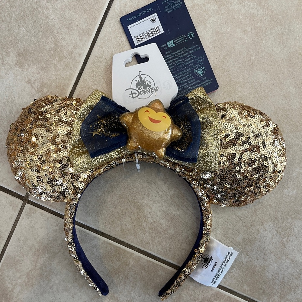 NWT Disney Parks Wish Ears